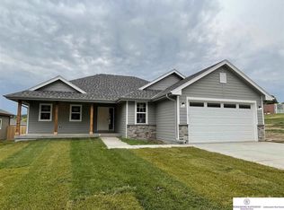 2731 College Dr, Blair, NE 68008