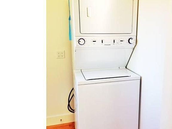 4th image of 2514 W London St #9129824