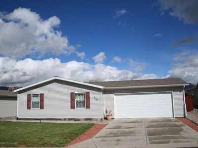372 Mineral Springs Cir, Parachute, CO, 81635