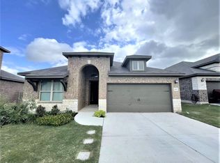 1633 Desmond St, Leander, TX 78641