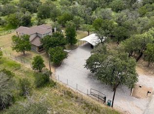1706 Link Dr, Llano, TX 78639