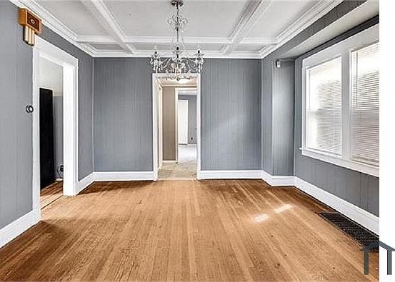 2nd image of 3735 Agnes Ave