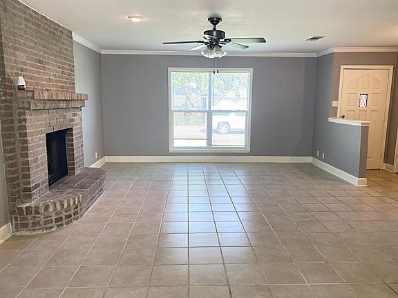 3rd image of 3065 Willow Pl #D