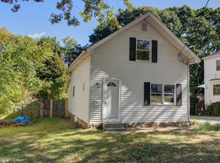 98 Brandegee Ave, Groton, CT 06340