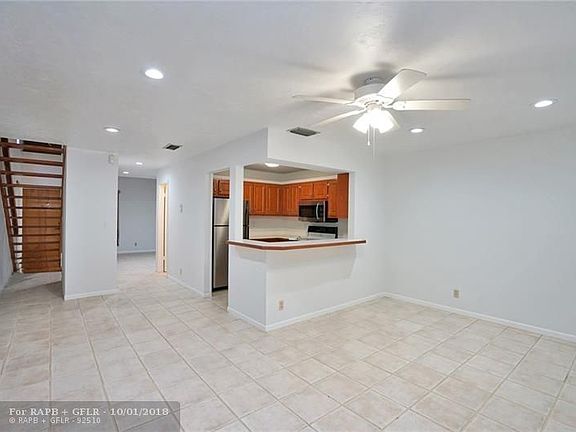 3rd image of 3900 NE 18th Ave APT 16C