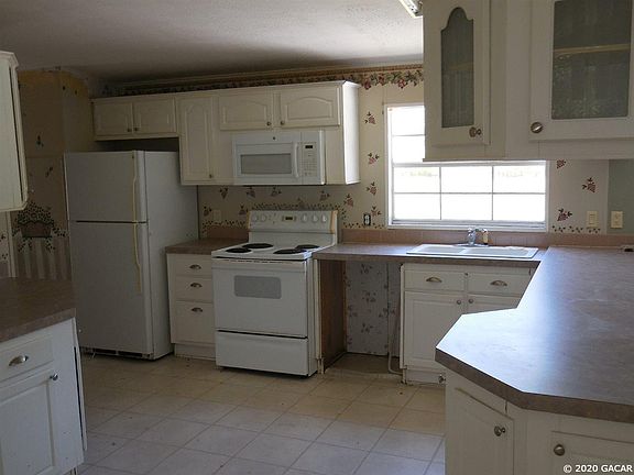 4th image of 2670 SE 141st Ave