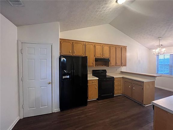 4th image of 595 Allens Landing Ct