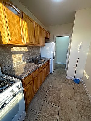 4th image of 1407 78th St APT D5