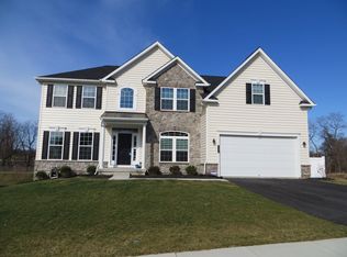 111 Inniscrone Dr, Avondale, PA 19311