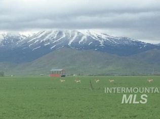 Horseshoe Loop E, Fairfield, ID 83327