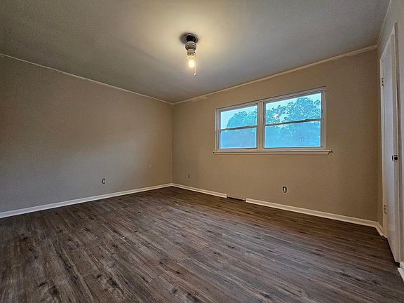Front bedroom, has two closets