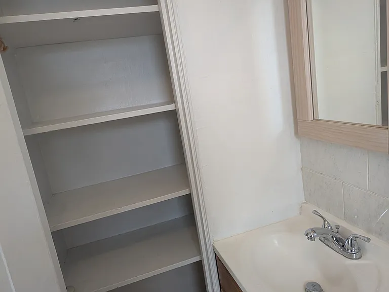 1338 E 8th St #1338 — Photo 14