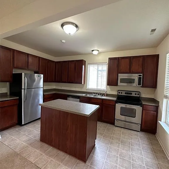2156 Pinecroft Dr — Photo 13