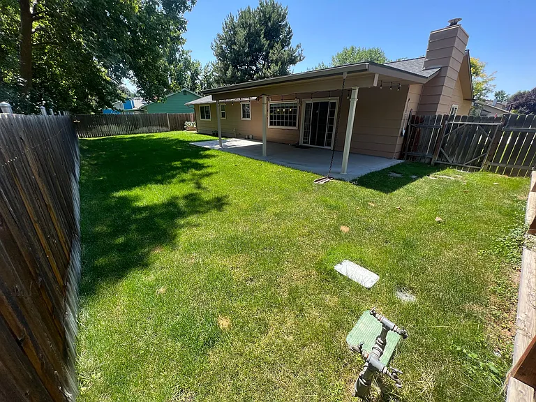 3578 S North Church Ave — Photo 25