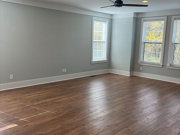 4th image of 2018 Old Creek Ln