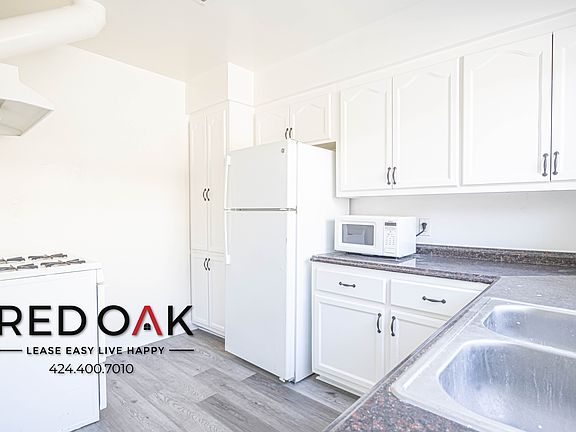 3rd image of 811 Cory Dr APT 9