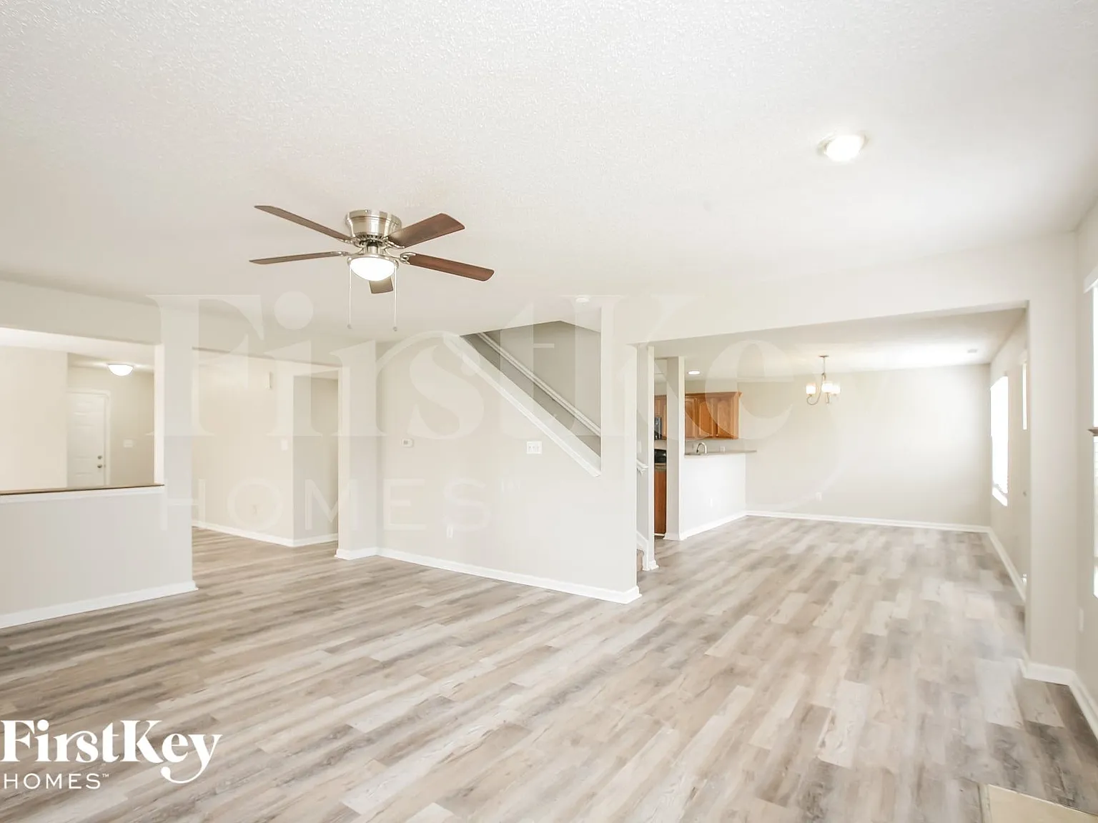 4 bed, 2.5 bath, 2442 sqft, $2,655 — Photo 3