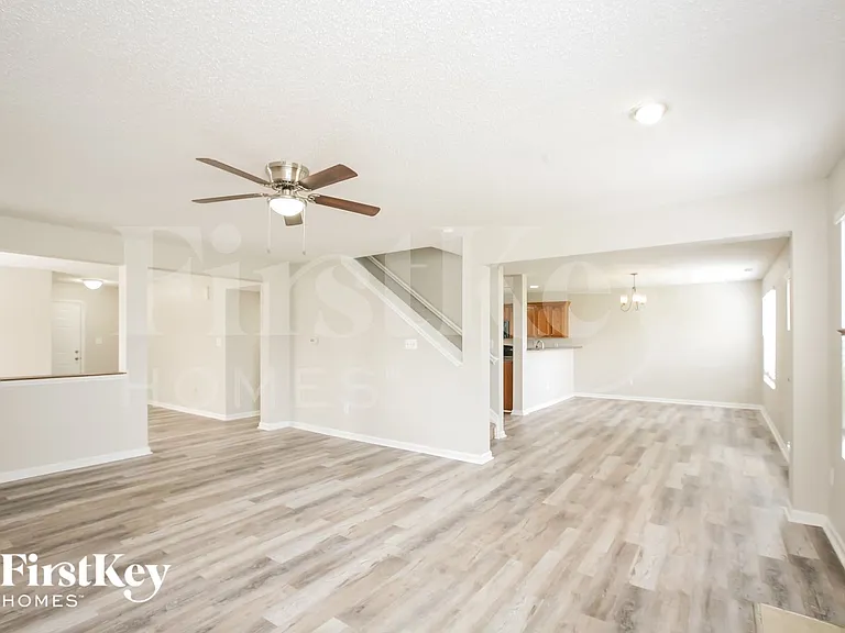 12509 Wolf Run Rd — Photo 3