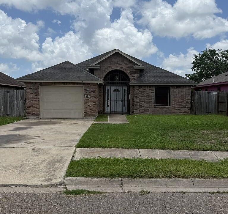 1st image of 3228 Divina Dr
