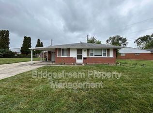 2700 Sutton Ave, Dayton, OH 45429