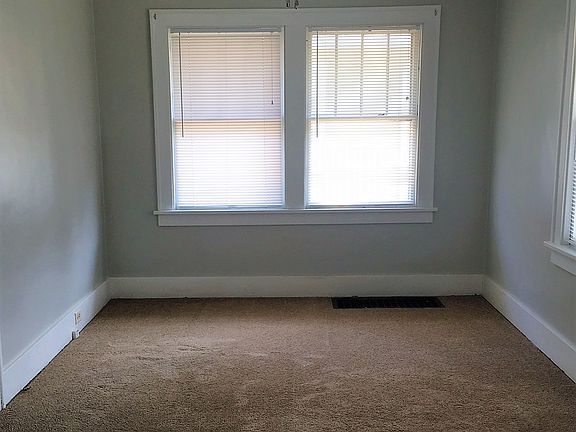 2nd image of 1315 Longfellow Ave