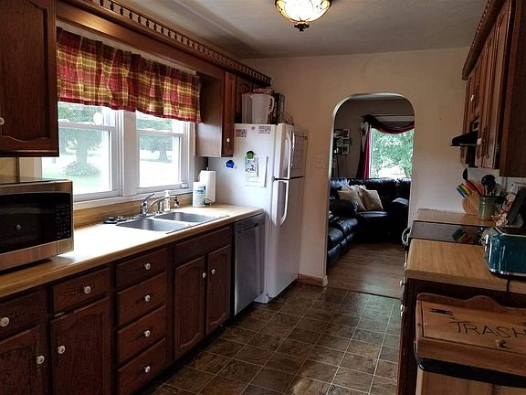 4th image of 207 Orchard St