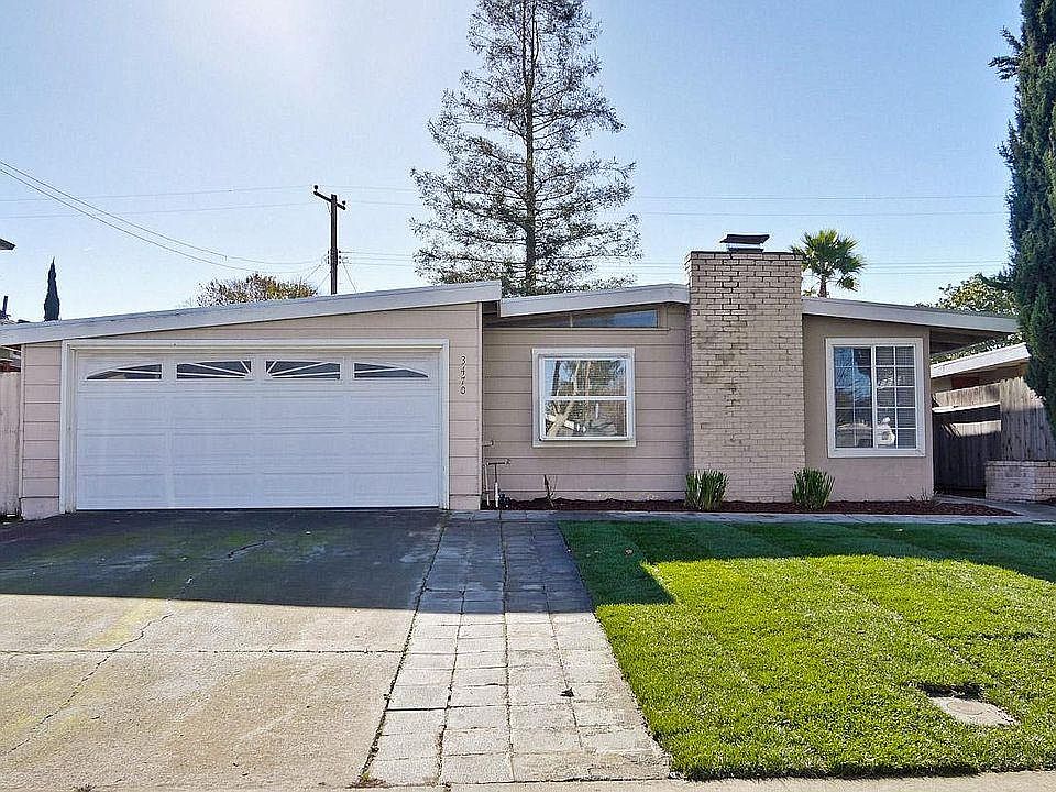 1st image of 33470 Golden State Dr