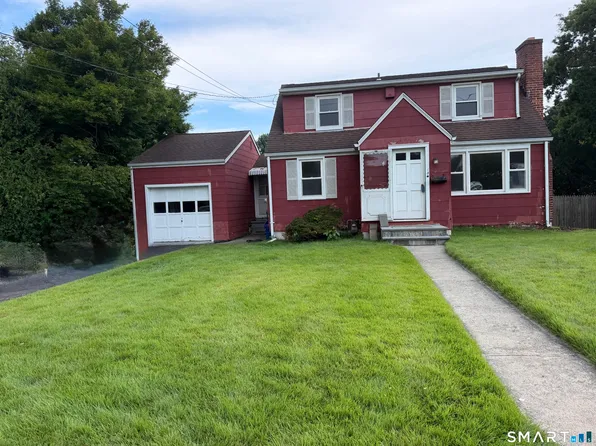 18 Chatham Drive, Norwalk, CT 06854