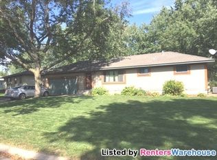 645 117th Cir NE, Blaine, MN 55434