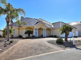 401 Porpoise Dr, Aransas Pass, TX 78336