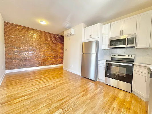 Rented by Doorway NYC, LLC | media 3