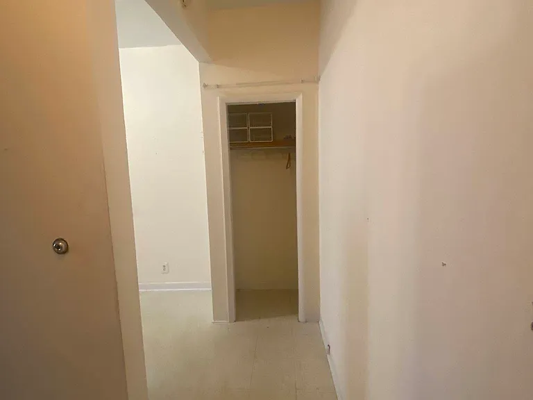 525 82nd St #2 — Photo 8