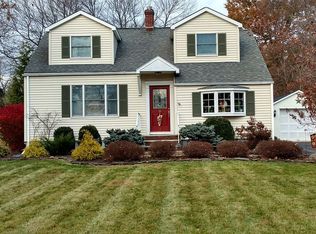 1 Lawton Rd, Bridgewater, NJ 08807