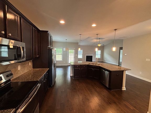 5th image of 2236 Andalusian Dr