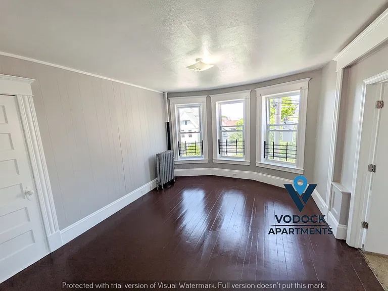 168 Essex St #3L — Photo 8