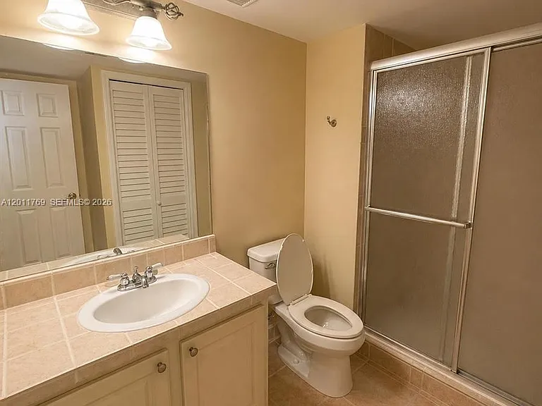 286 Racquet Club Rd #204 — Photo 9