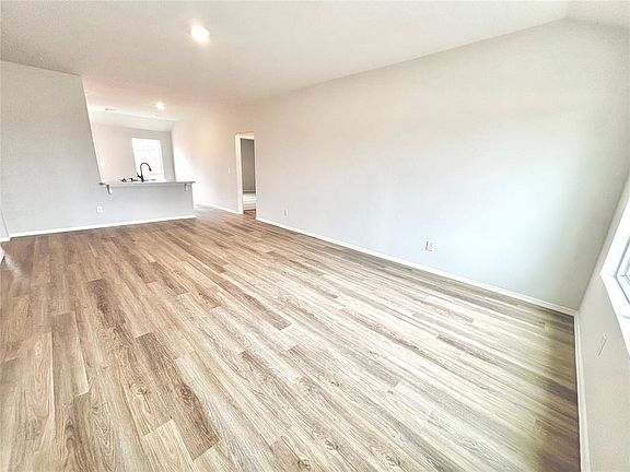 3rd image of 13448 Pineberry Way