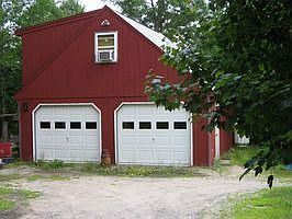 Two car garage w/finished, heated room above