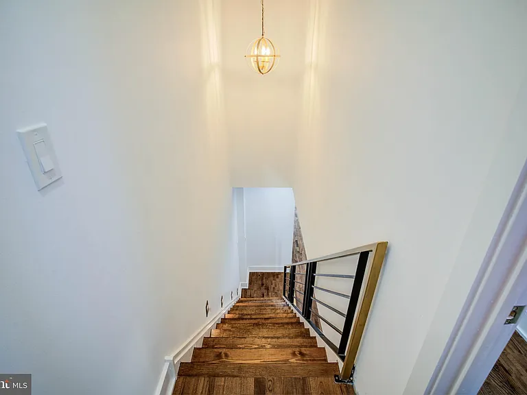 3038 Salmon St — Photo 25