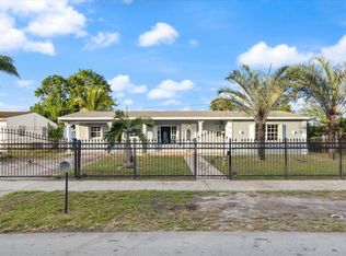 2961 NW 185th Ter, Miami Gardens, FL 33056