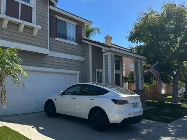 949 Palermo Ln, Corona, CA 92879