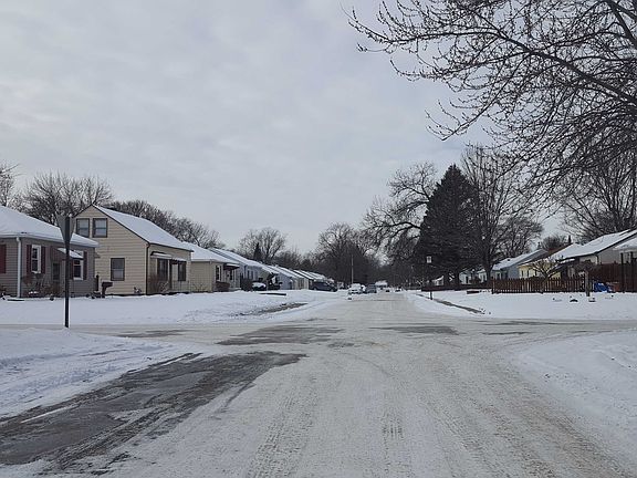 4th image of 4400 23rd Ave