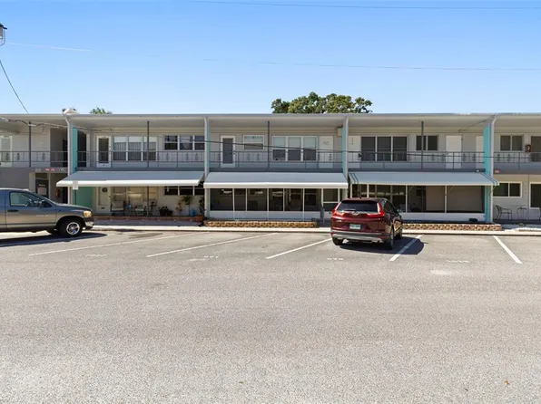 4152 55th Way N APT 927, Kenneth City, FL 33709