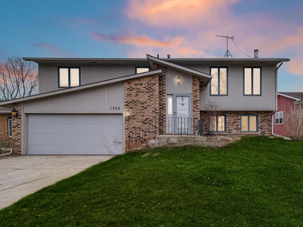 1755 Selo Dr, Schererville, IN 46375