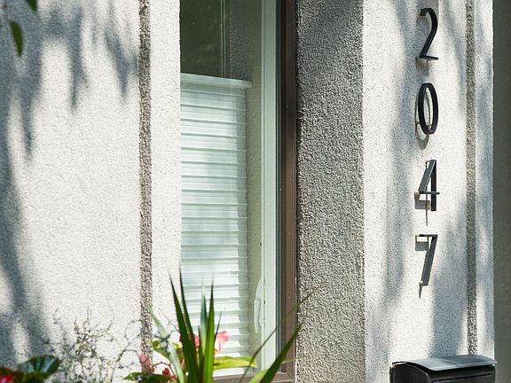 2nd image of 2047 E Susquehanna Ave