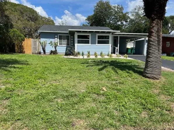 1006 Pelican Dr S, Saint Petersburg, FL 33707