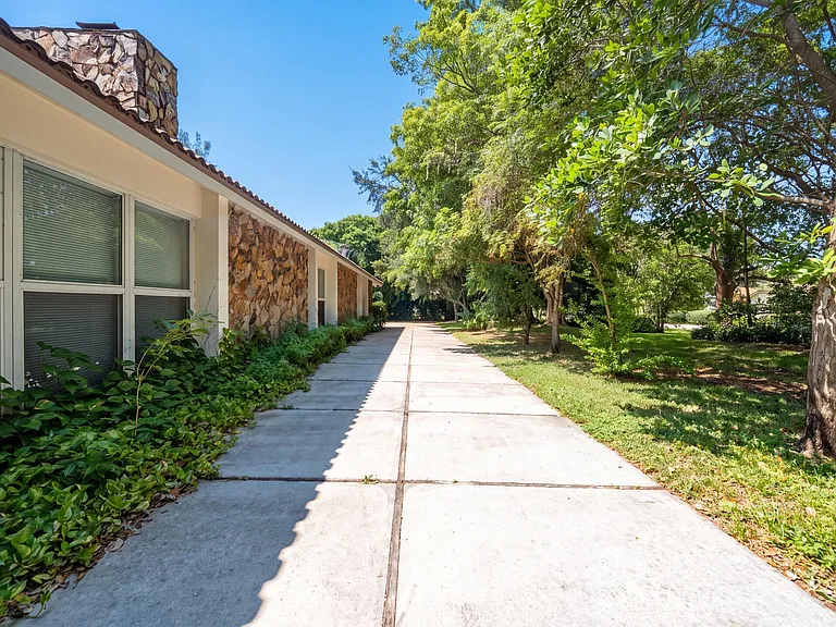 4020 NW 101st Dr — Photo 5