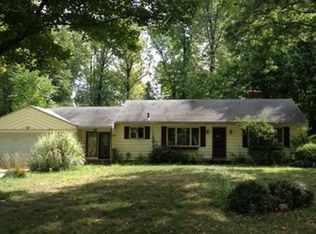 1895 Far View Rd, Akron, OH 44312