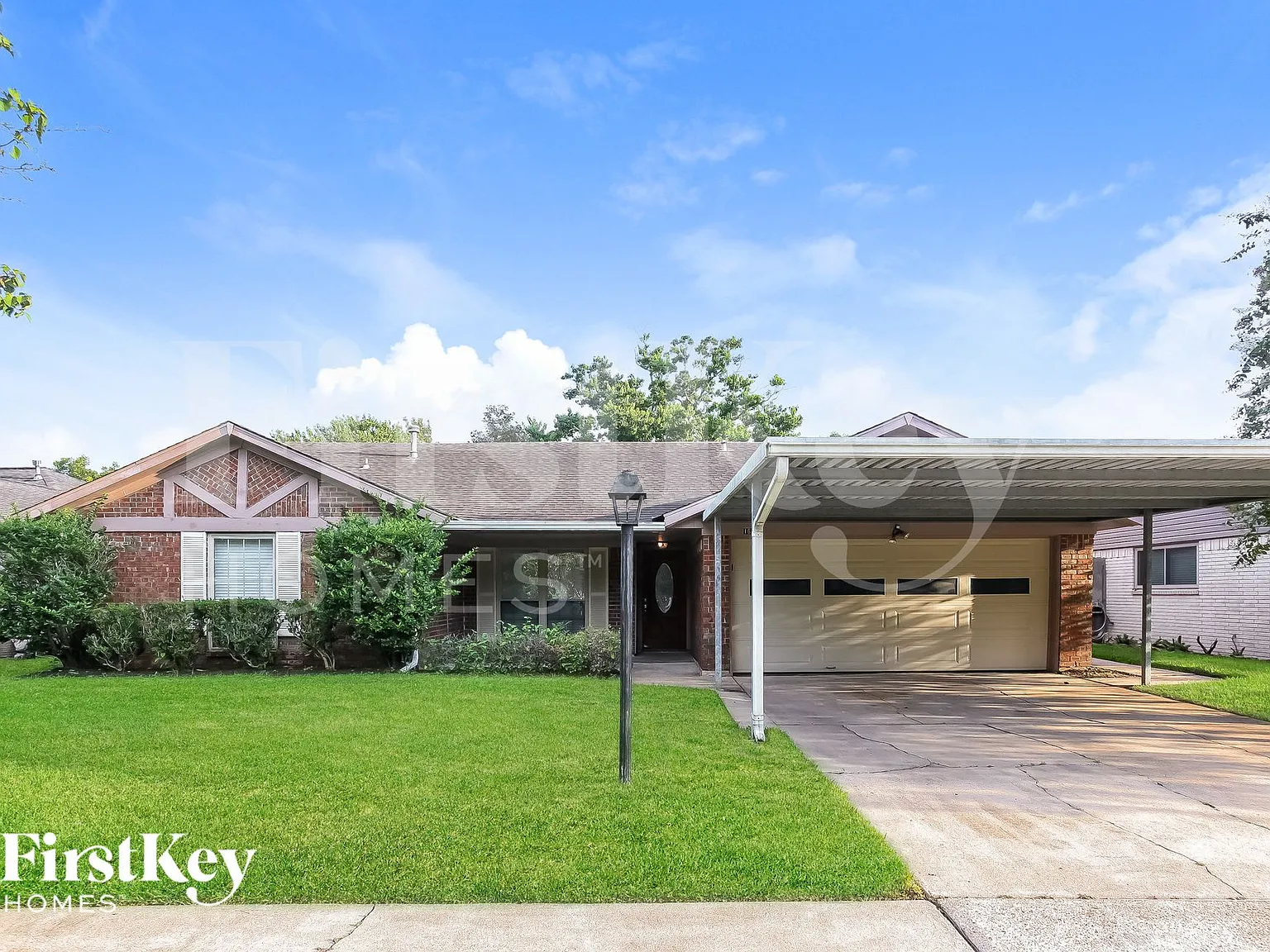 3 bed, 2.0 bath, 1748 sqft, $2,145 — Photo 1