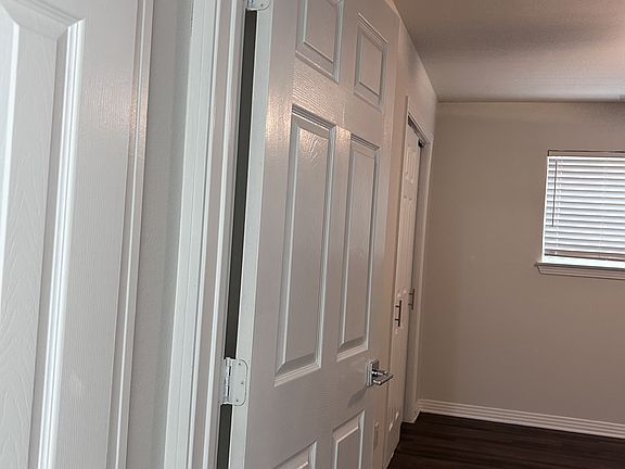 3rd image of 316 N Carroll Ave #112